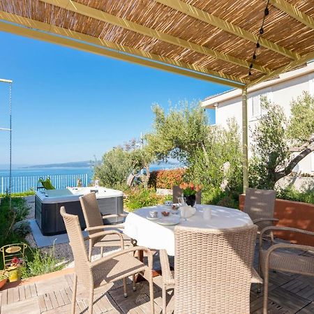 Holiday Home Villetta Belveder Baška Voda Dış mekan fotoğraf