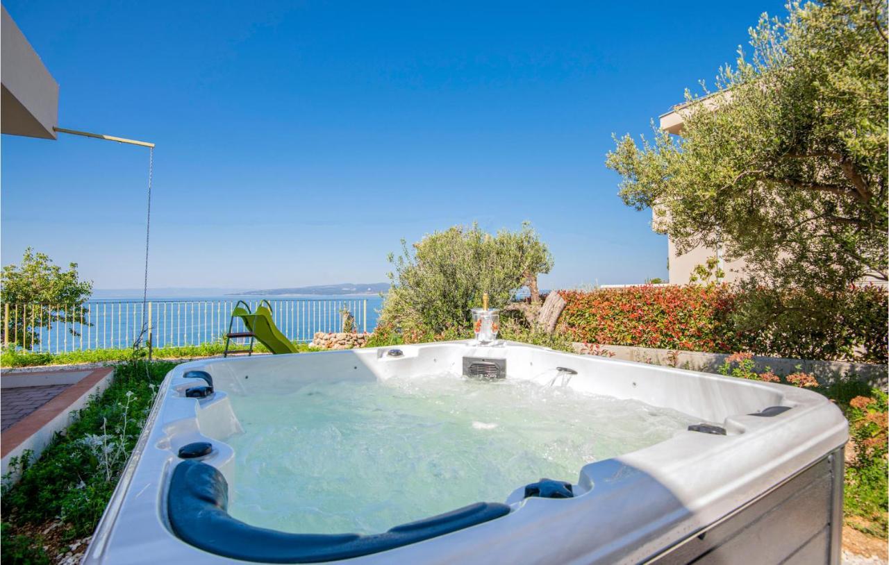Holiday Home Villetta Belveder Baška Voda Dış mekan fotoğraf