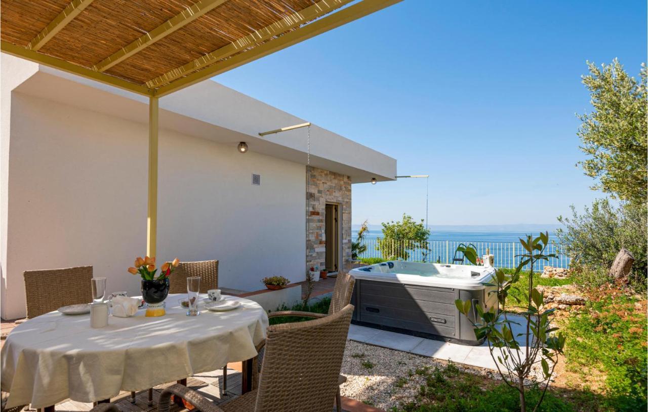Holiday Home Villetta Belveder Baška Voda Dış mekan fotoğraf